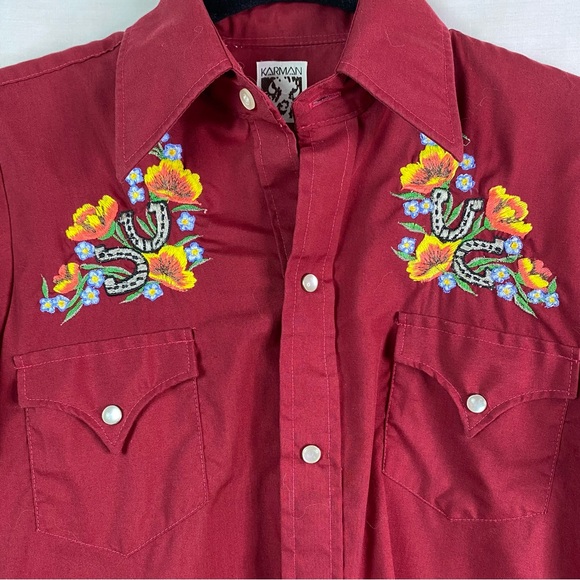 Karman Vintage Flower Horseshoe Embroidered Pearl Snap Burgundy Shirt M 8/10 - Picture 2 of 5